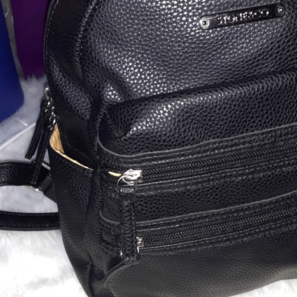 🎒 Medium black backpack - Picture 4 of 9